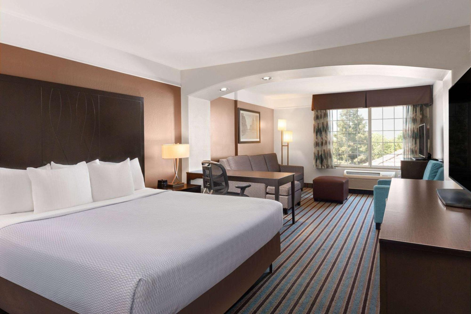 La Quinta By Wyndham Bakersfield North Hotell Eksteriør bilde