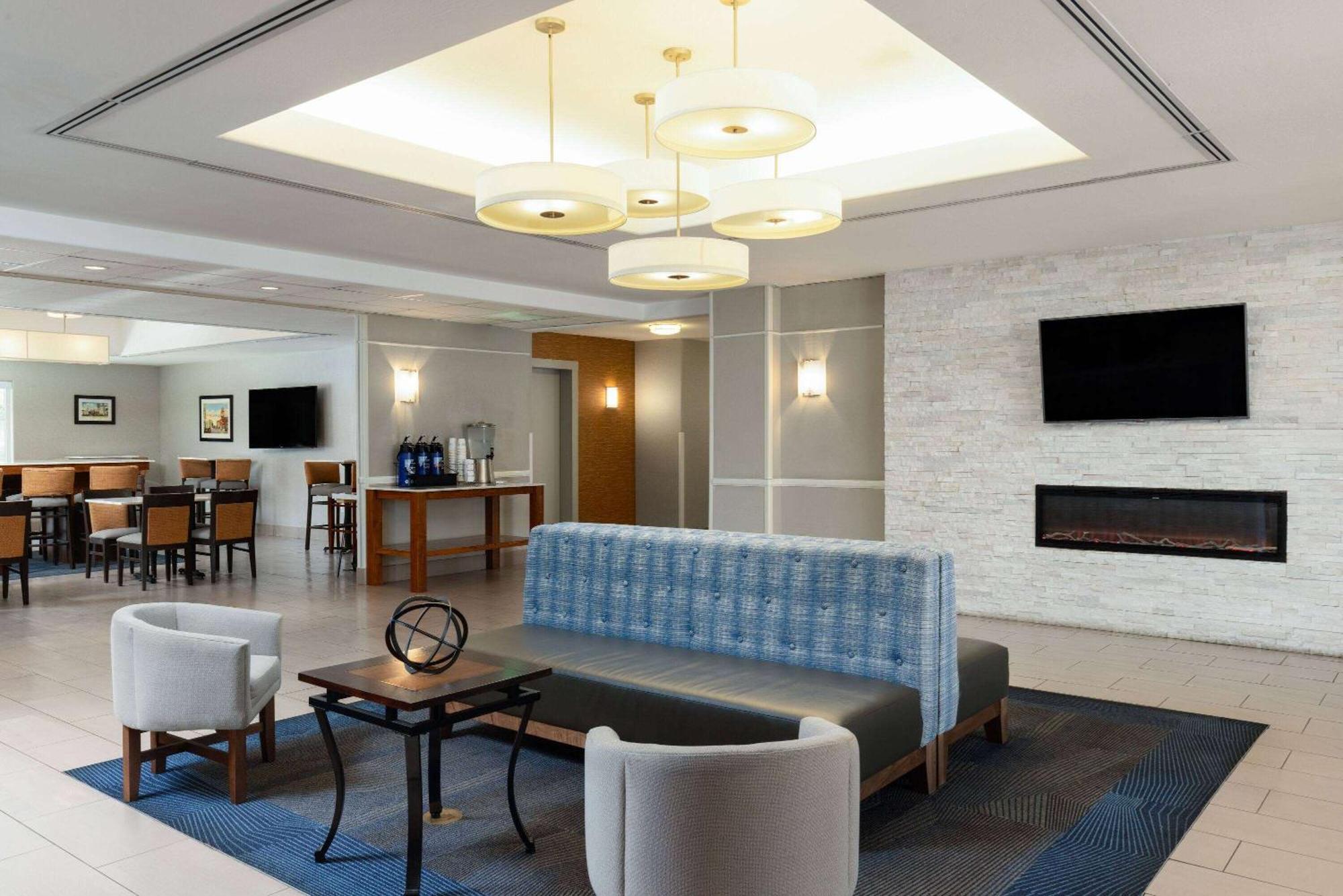 La Quinta By Wyndham Bakersfield North Hotell Eksteriør bilde